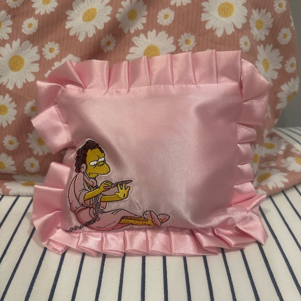 2016 Skinny Dip, Moe Pillow make up bag - Picture 4 of 17